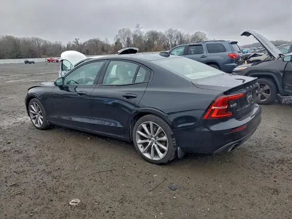 7JRA22TK6MG096285 2021 VOLVO S60 - Image 2