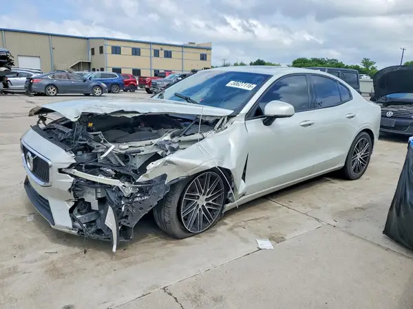 7JRA22TK7KG00354 2019 VOLVO S60 - Image 1