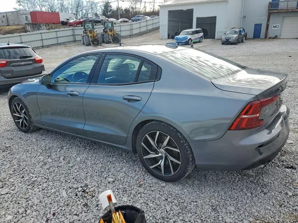 7JRA22TK7KG004209 2019 VOLVO S60 - Image 2