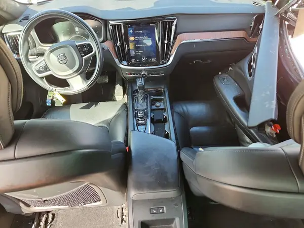 7JRA22TK7KG004999 2019 VOLVO S60 - Image 8