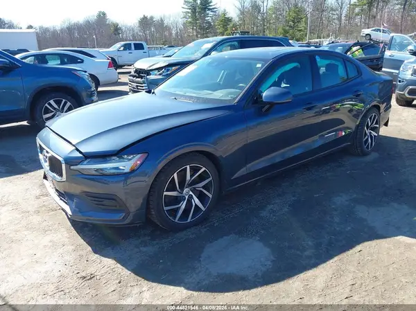 7JRA22TK7KG014190 2019 VOLVO S60 - Image 2