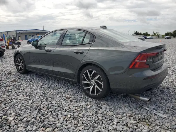 7JRA22TK7LG032464 2020 VOLVO S60 - Image 2