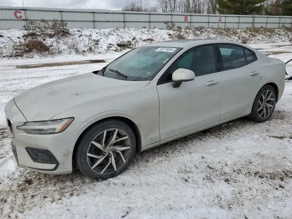 7JRA22TK8KG004025 2019 VOLVO S60 - Image 1