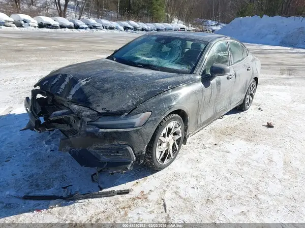 7JRA22TK8LG034241 2020 VOLVO S60 - Image 2