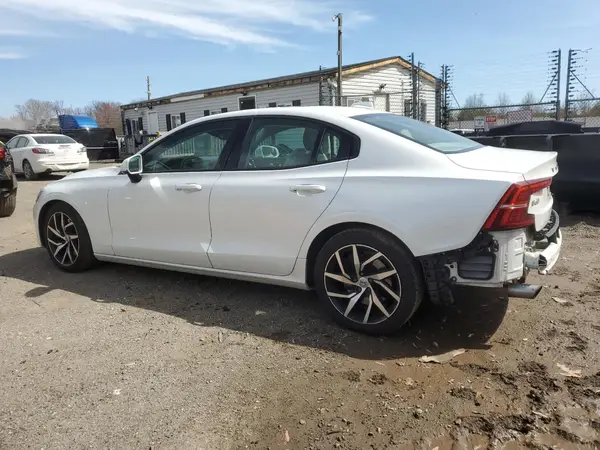 7JRA22TK8LG045384 2020 VOLVO S60 - Image 2