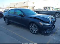 7JRA22TK8LG065893 2020 VOLVO S60