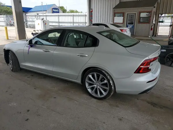 7JRA22TK8MG091931 2021 VOLVO S60 - Image 2