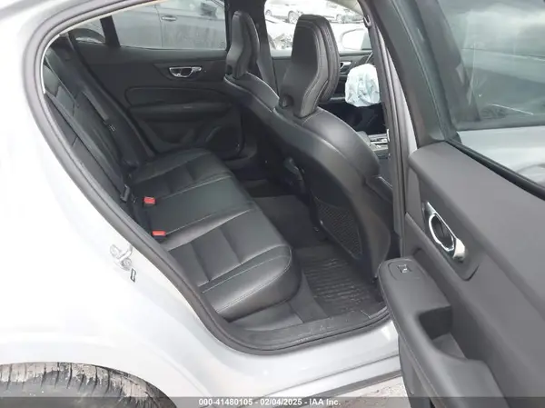 7JRA22TK8MG093159 2021 VOLVO S60 - Image 8