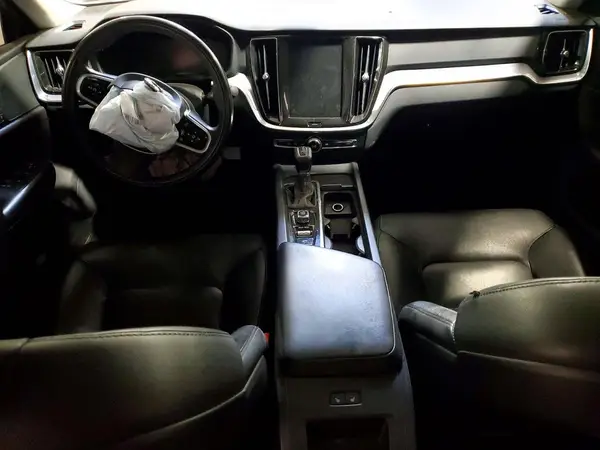 7JRA22TK9KG003143 2019 VOLVO S60 - Image 8