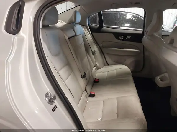 7JRA22TK9KG004230 2019 VOLVO S60 - Image 8