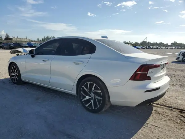 7JRA22TK9KG017396 2019 VOLVO S60 - Image 2