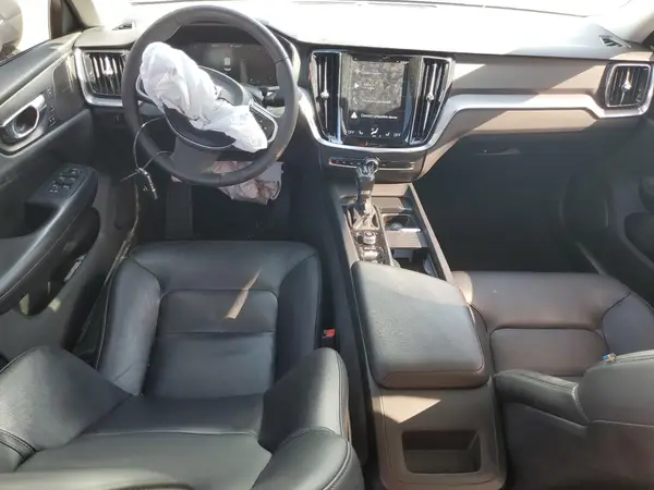7JRA22TK9KG017396 2019 VOLVO S60 - Image 8