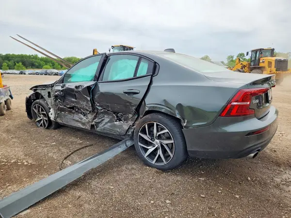 7JRA22TK9LG042588 2020 VOLVO S60 - Image 2