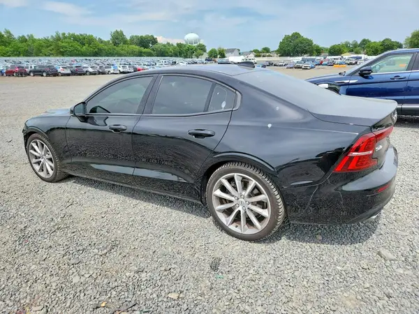 7JRA22TK9LG049461 2020 VOLVO S60 - Image 2