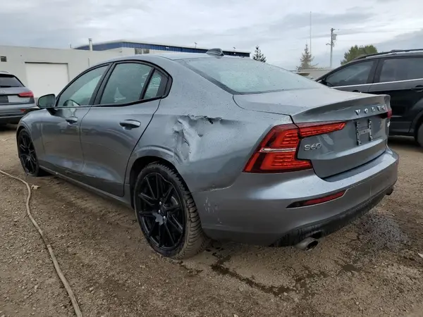 7JRA22TKXKG000543 2019 VOLVO S60 - Image 2