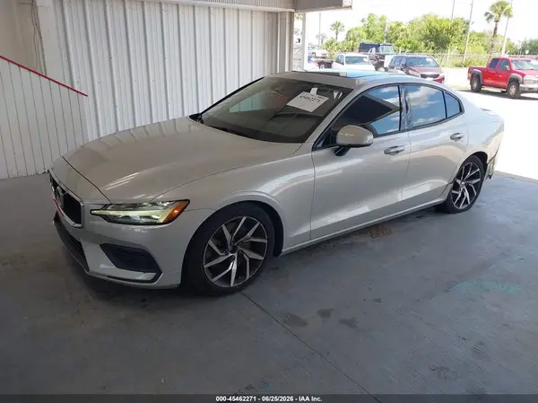 7JRA22TKXKG006701 2019 VOLVO S60 - Image 2
