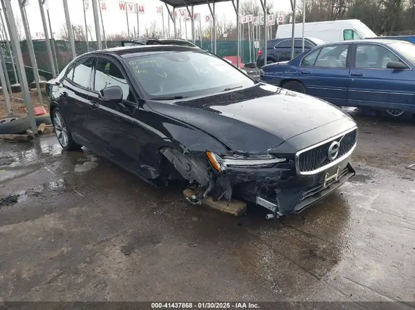 7JRA22TKXKG015060 2019 VOLVO S60 - Image 1