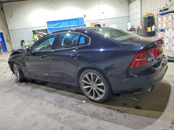 7JRA22TKXLG066480 2020 VOLVO S60 - Image 2