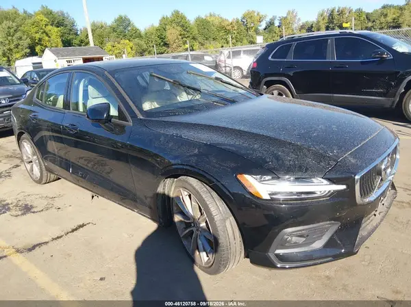 7JRA22TKXMG092238 2021 VOLVO S60 - Image 1