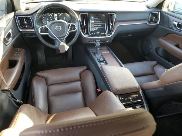 7JRA22TL0KG001810 2019 VOLVO S60 - Image 8