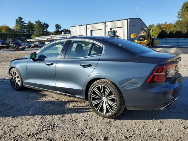 7JRA22TL2KG009181 2019 VOLVO S60 - Image 2