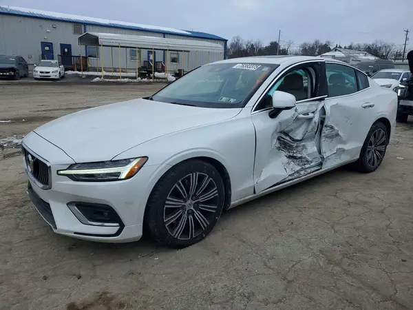 7JRA22TL3KG013000 2019 VOLVO S60 - Image 1