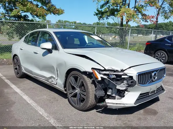 7JRA22TL5KG012964 2019 VOLVO S60 - Image 1
