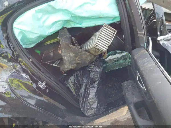 7JRA22TL6KG007160 2019 VOLVO S60 - Image 8