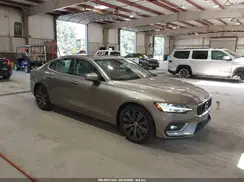 7JRA22TL7LG039133 2020 VOLVO S60