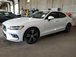 7JRA22TL8LG037164 2020 VOLVO S60