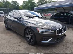 7JRA22TLXKG004746 2019 VOLVO S60