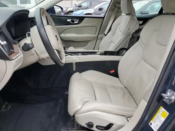 2019 VOLVO S60 COPART lot 93190205 auction photo 7