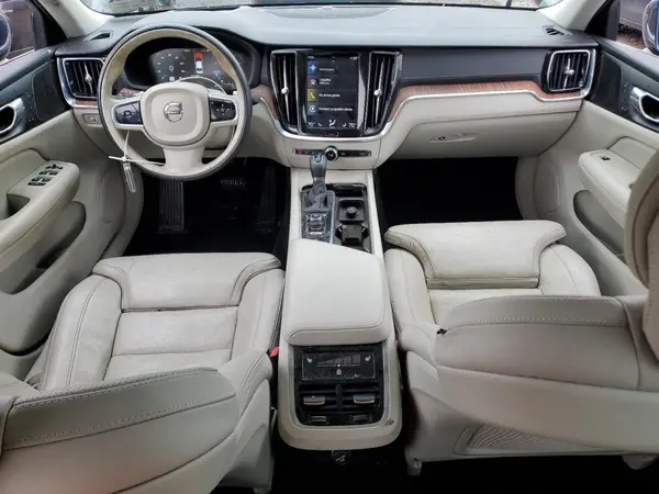 2019 VOLVO S60 COPART lot 93190205 auction photo 8