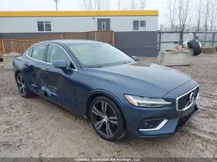 7JRA22TLXLG033388 2020 VOLVO S60