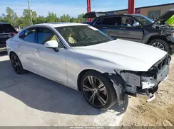7JRA22TLXLG038381 2020 VOLVO S60