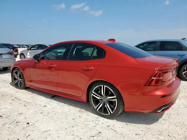 7JRA22TM0KG002741 2019 VOLVO S60 - Image 2