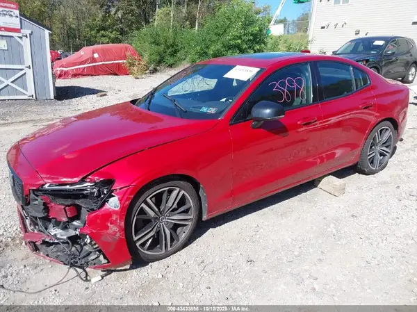 7JRA22TM0KG007258 2019 VOLVO S60 - Image 2