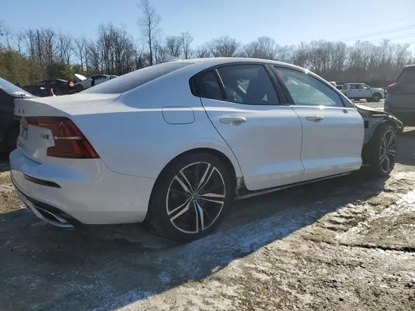 2019 VOLVO S60 COPART lot 88884205 auction photo 3