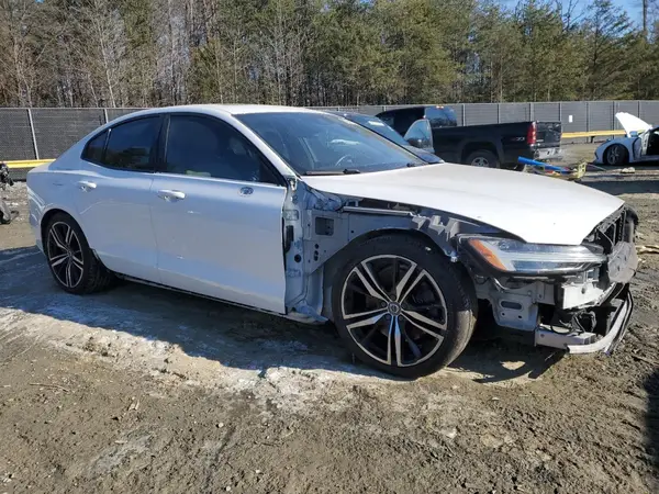 2019 VOLVO S60 COPART lot 88884205 auction photo 4