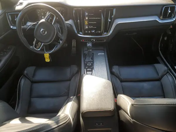 7JRA22TM0KG016011 2019 VOLVO S60 - Image 8