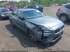 7JRA22TM0LG030167 2020 VOLVO S60