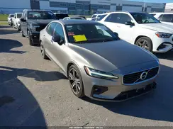 7JRA22TM1KG003428 2019 VOLVO S60