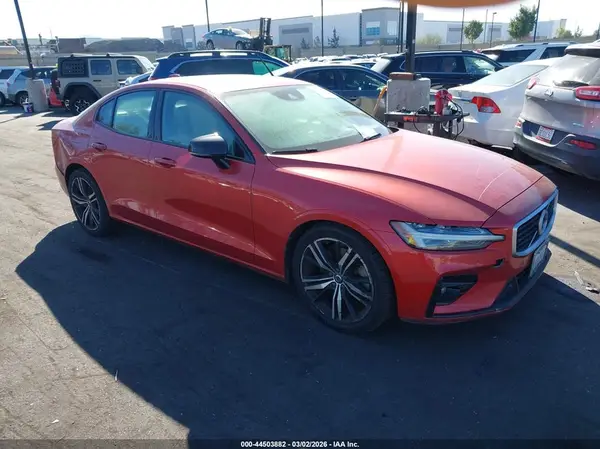 7JRA22TM1KG003476 2019 VOLVO S60 - Image 1