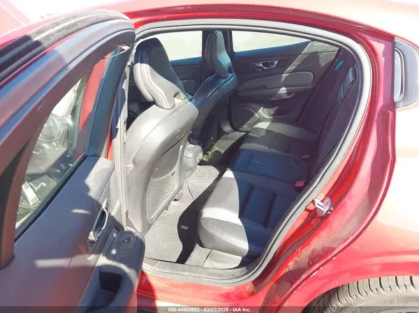 7JRA22TM1KG003476 2019 VOLVO S60 - Image 8