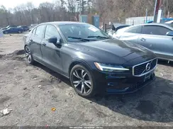 7JRA22TM1KG015868 2019 VOLVO S60