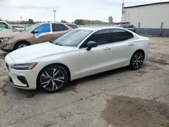 7JRA22TM1KG016826 2019 VOLVO S60