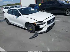 7JRA22TM1KG017779 2019 VOLVO S60