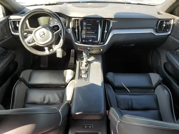 7JRA22TM1KG018429 2019 VOLVO S60 - Image 8