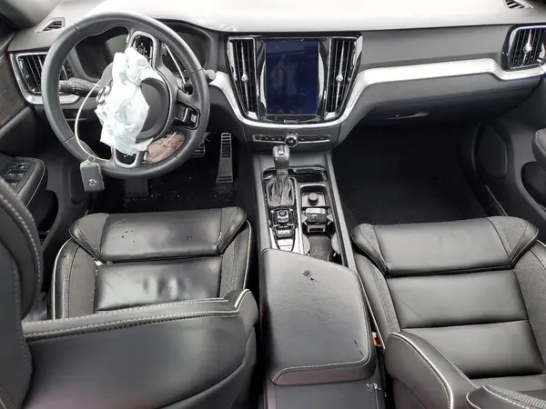 7JRA22TM2KG012333 2019 VOLVO S60 - Image 8
