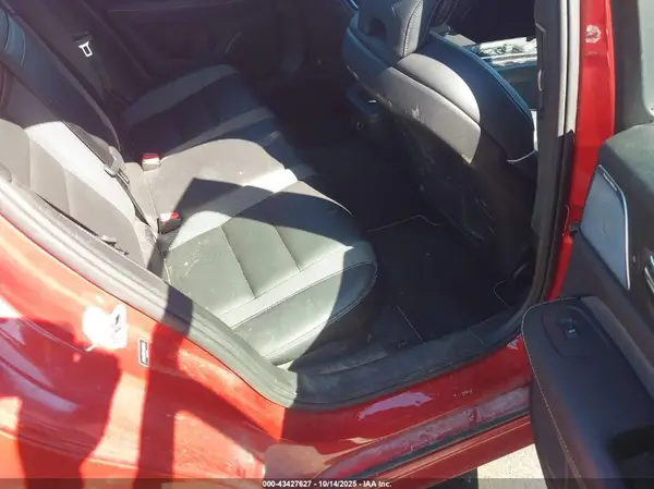 7JRA22TM3KG002314 2019 VOLVO S60 - Image 8